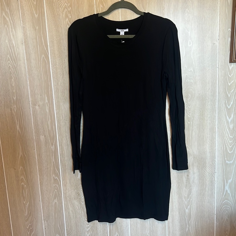 Long sleeved, fitted dress